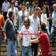 DEPUTADO FEDERAL É AGREDIDO PELA PF DURANTE DESOCUPAÇÃO DA UNIR; PROFESSOR ESTÁ PRESO - Veja imagem