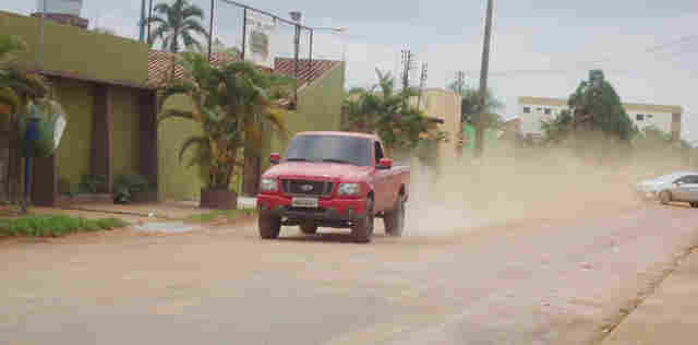 Nova técnica de asfalto da Prefeitura gera indignação na Zona Sul