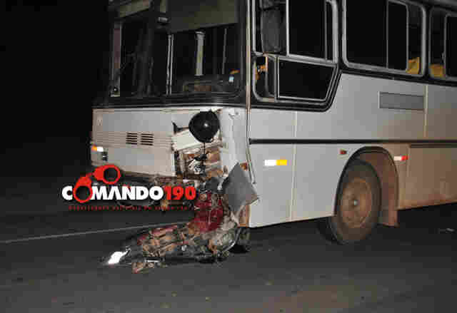 Grave acidente mata casal na BR-364