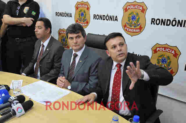 DEPUTADOS GANHAVAM MENSALÃO DE VALTER PARA DESESTABILIZAR GOVERNO