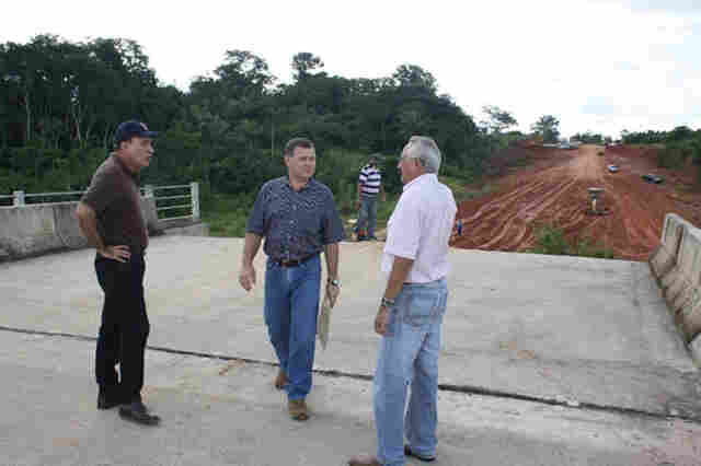 Com recursos próprios, DER inicia obras na ponte sobre rio Machado