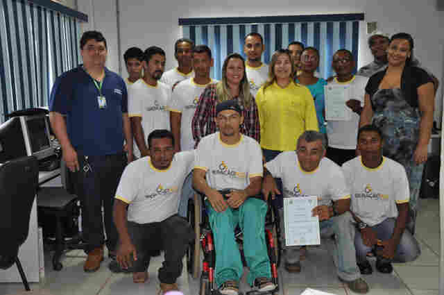 Programa Geração PCD da Camargo Corrêa habilita novos alunos em Informática Básica