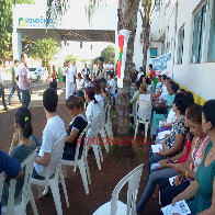 SERVIDORES EM GREVE FAZEM PROTESTO EM FRENTE AO JOÃO PAULO II