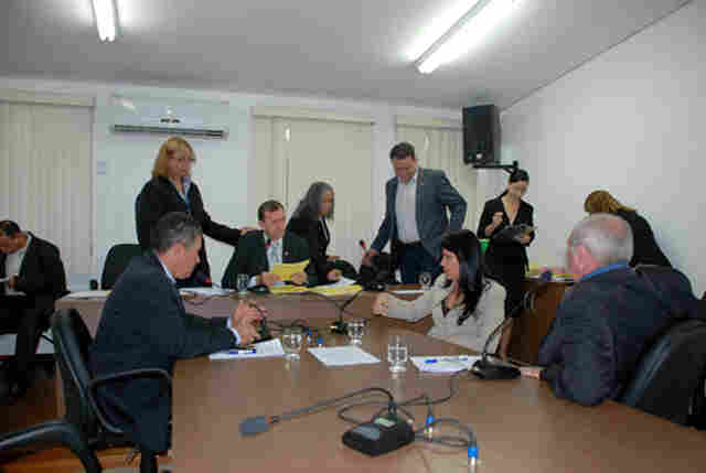 CCJ da Assembléia ouve praças da PM