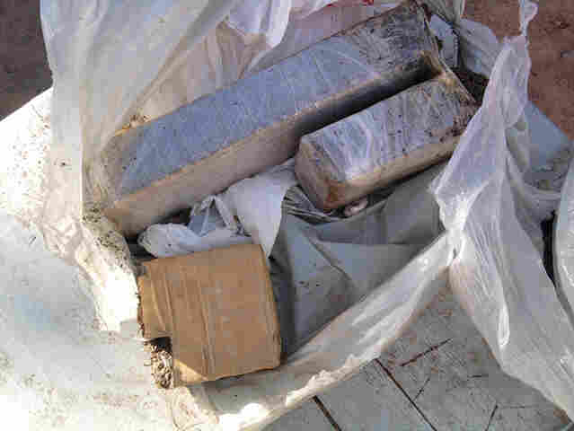 Polícia apreende cinco quilos de droga durante buscas