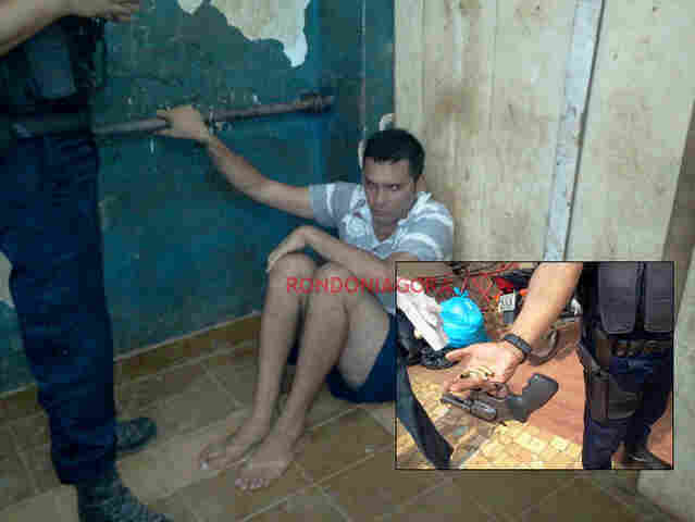 EM FUGA, BANDIDO INVADE CASA E FAZ REFÉNS