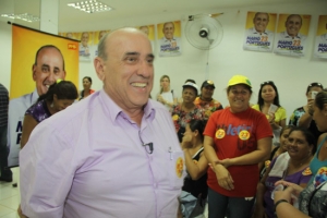 Em inauguração de comitê na zona Sul, Mario Português diz que família 23 está crescendo