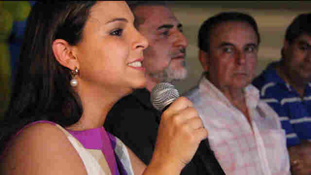 Mariana Carvalho inaugura comitê e recebe adesões à campanha