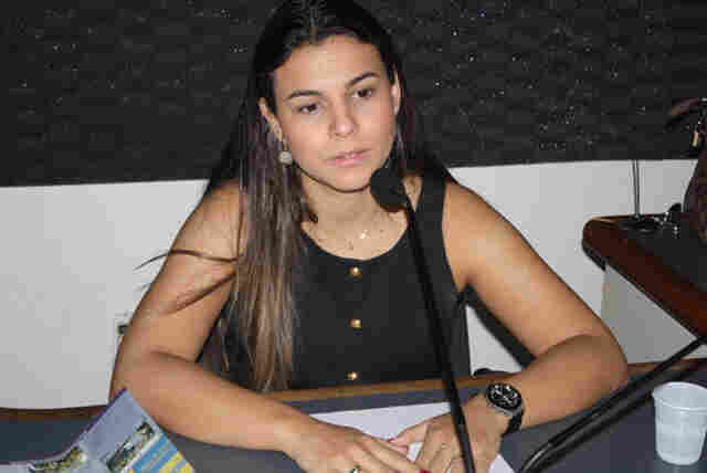 Transporte público de qualidade ajuda a melhorar o trânsito, diz Mariana Carvalho