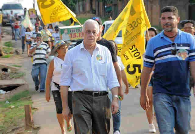 José Augusto visita Nacional e diz que vai regularizar moradias