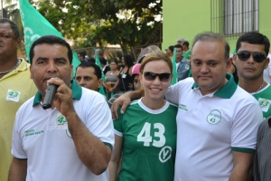 Lindomar Garçon explica propostas na avenida 7 de Setembro
