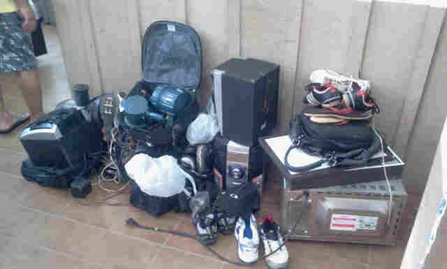 Suspeitos são presos após denúncia anônima