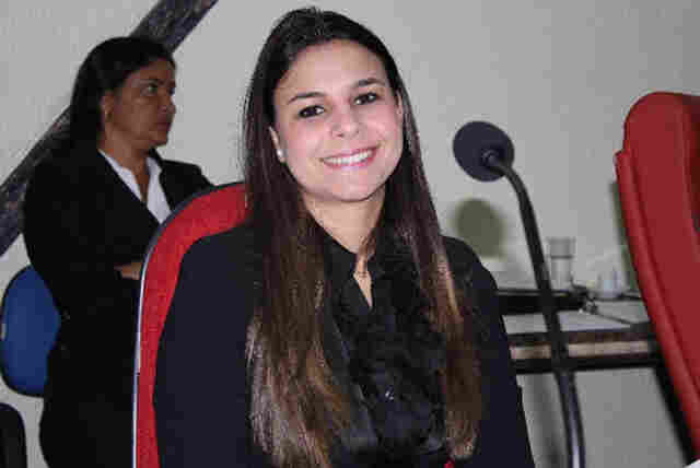 Mariana Carvalho apresenta propostas em programas de TV