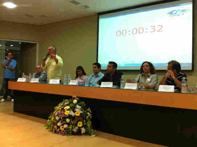 Mauro Nazif participa de debate para estudantes