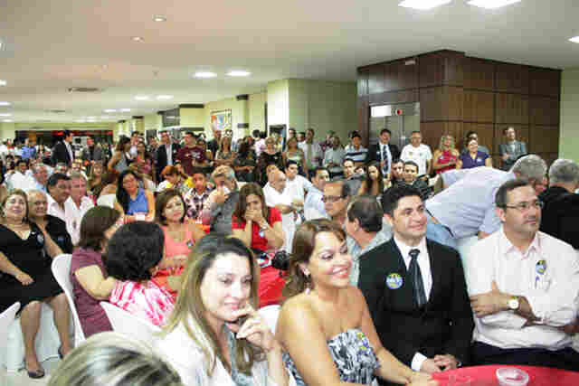 Aumentam adesões à campanha de Ivan Machiavelli e Zênia Cernov