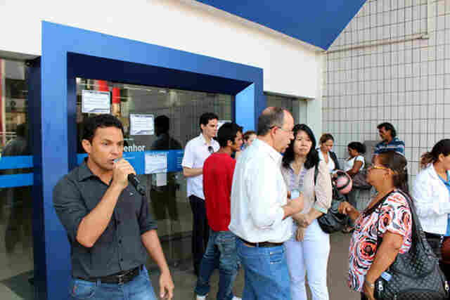 Bancários denunciam caos na Caixa Econômica