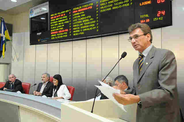 Relator começa a analisar emendas ao Orçamento