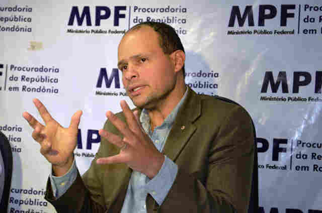 MPF APURA DESTRUIÇÃO DE ARQUIVOS E REFORÇA NA JUSTIÇA FEDERAL PEDIDOS PARA MANTER ROBERTO LONGE DA PREFEITURA
