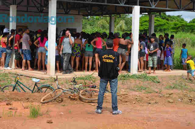 PF E PM DESOCUPAM RESIDENCIAL INVADIDO NO FINAL DO ANO EM PORTO VELHO; Fotos