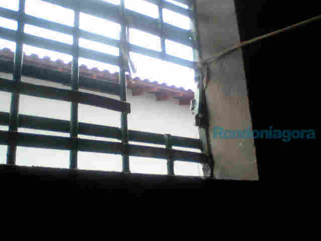 PM FLAGROU MOVIMENTAÇÃO DE PRESOS E ACIONOU AGENTES; FOTOS