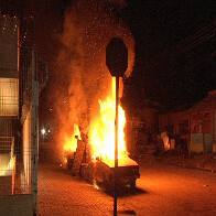 ONDA DE INCÊNDIOS EM VEÍCULOS DURANTE A MADRUGADA NA CAPITAL