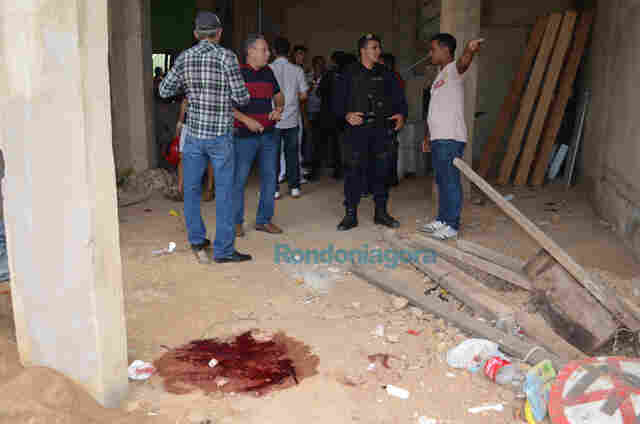 EMPRESÁRIO FOI MORTO COM TRÊS TIROS; VEÍCULO DE CRIMINOSOS IDENTIFICADO - Fotos