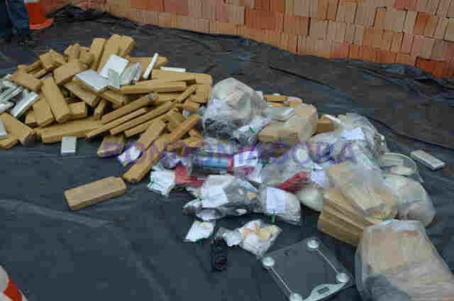 POLICIA INCINERA 248 QUILOS DE DROGAS; APREENSÃO DE TRÊS MESES