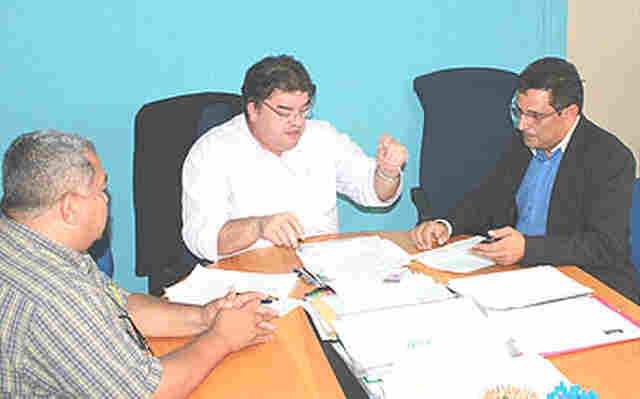 Após reunião com Sindsaúde Sesau garante implantação do realinhamento