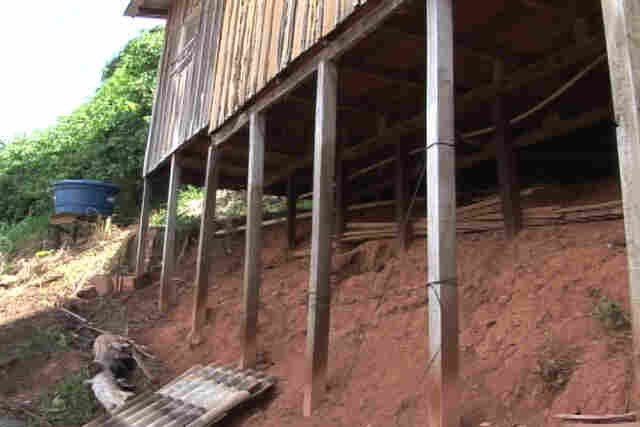 Banzeiros ameaçam famílias às margens do Madeira