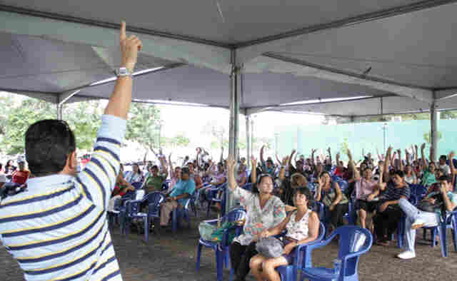 Trabalhadores em educação de Porto Velho decidem paralisar atividades