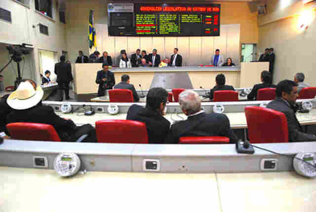 Assembleia desmente gasto de R$ 2 milhões na compra de camionetes