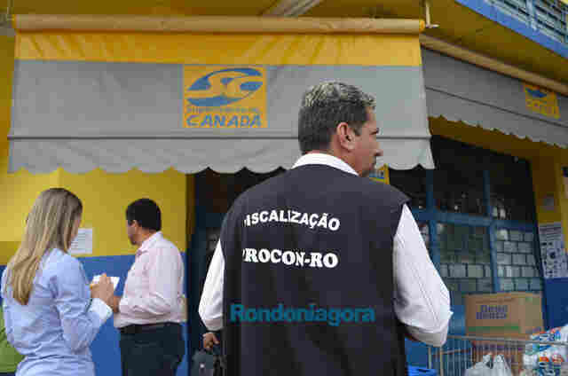 Mais um supermercado é fechado na Capital; Fotos