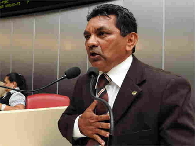 PARTIDO DE ANA DA 8 PEDE SUSPENSÃO DE PROCESSO CONTRA ZEQUINHA ARAÚJO, DENUNCIADO NA TERMÓPILAS