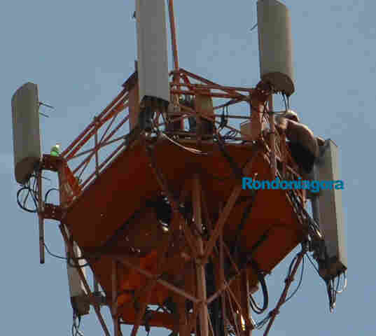 APÓS NOVE HORAS AMEAÇANDO, HOMEM SE JOGA DE TORRE DE TELEFONIA EM PORTO VELHO