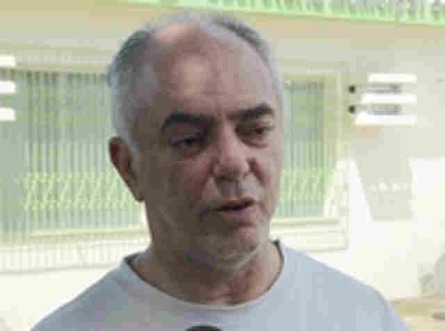 Nazif afirma que Município não pode atender reivindicações da Educação; Vídeo