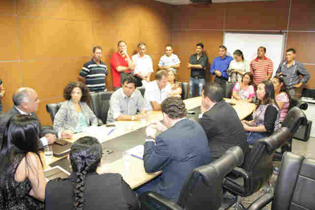 SEDUC REABRE NEGOCIAÇÕES COM GREVISTAS APÓS INTERMEDIAÇÃO DA ALE