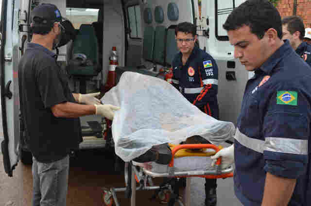 ACIDENTE ENTRE TRÊS MOTOS MATA UM NA CAPITAL; FOTOS