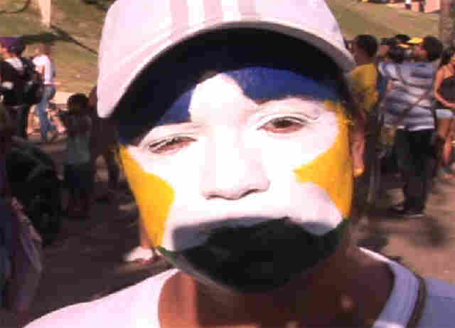 Ao som do Hino de Rondônia, confira vídeo com mais imagens das manifestações populares em Porto Velho