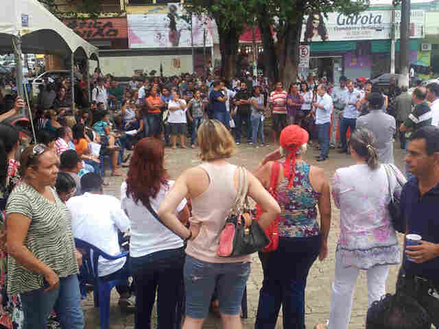 Governo propõe acabar com segurança em escolas para conceder aumento a servidores