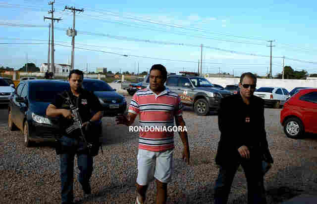 CONFIRA VÍDEO: APRESENTADOR E VEREADOR MARCELO REIS É PRESO DURANTE OPERAÇÃO APOCALIPSE