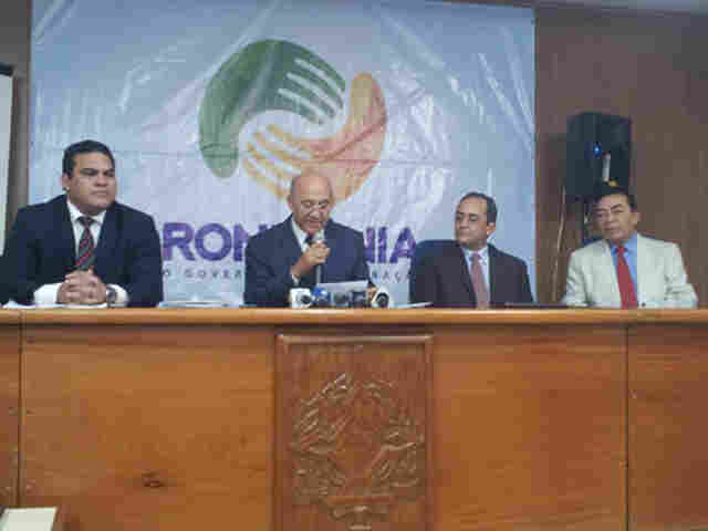 CONFÚCIO CORTA O PRÓPRIO SALÁRIO, EXTINGUE 890 CARGOS E PREVÊ ECONOMIA DE R$ 100 MILHÕES ATÉ 2014