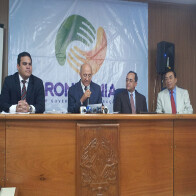 CONFÚCIO CORTA O PRÓPRIO SALÁRIO, EXTINGUE 890 CARGOS E PREVÊ ECONOMIA DE R$ 100 MILHÕES ATÉ 2014