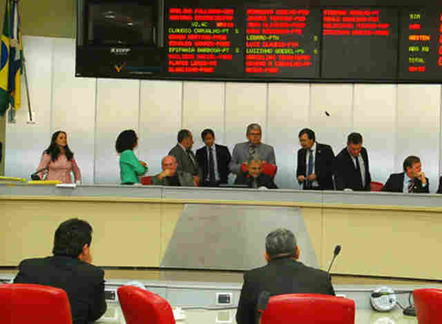 APROVADA EMENDA QUE RESTABELECE HIERARQUIA NA ESCOLHA DO DIRETOR-GERAL DE POLÍCIA