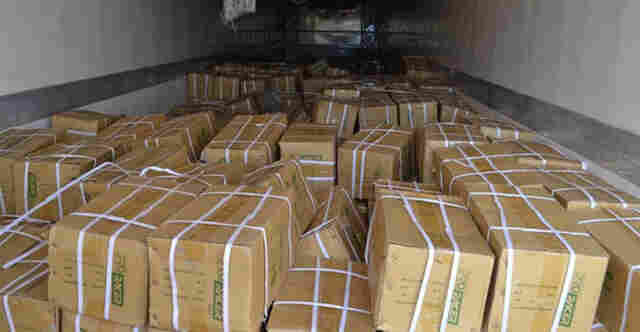 Receita Federal em Guajará-Mirim retém carreta com peças de motocicletas