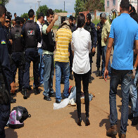Polícia ainda não sabe nome de assaltante e autor de disparos; Vídeo