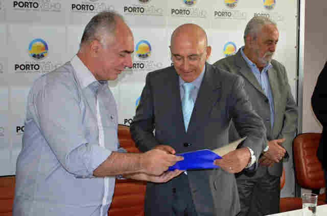 Prefeitura repassa área para construção do Hospital de Urgência e Emergência do Estado