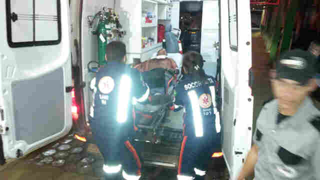 Esfaqueado por desconhecido após bebedeira