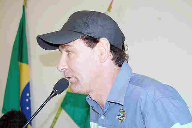 Eleitor prefere apostar em Alex Testoni