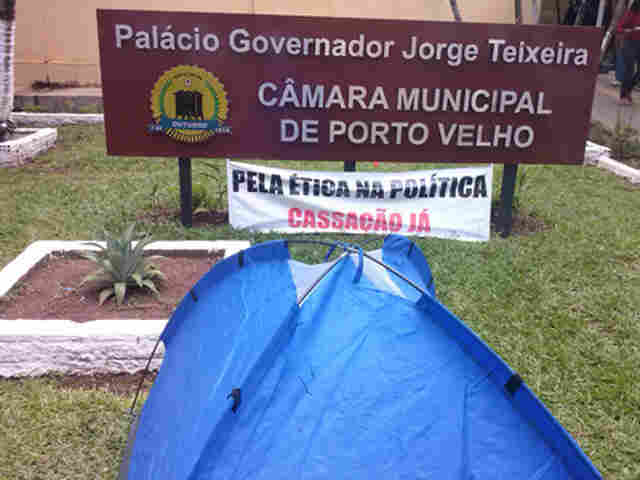 SESSÃO QUE PODE CASSAR TRÊS VEREADORES COMEÇA ÀS 14 HORAS DESTA TERÇA-FEIRA