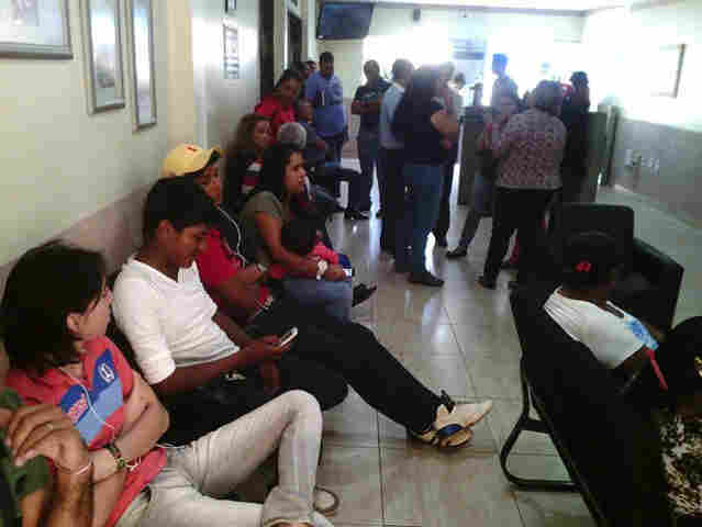 Situação na Câmara é tranquila agora com a chegada da PM; Fotos